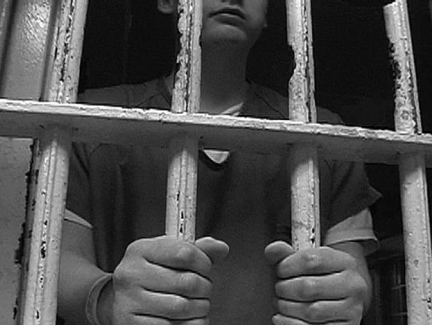 25-летний молодчик получил 8 месяцев за попытку побега