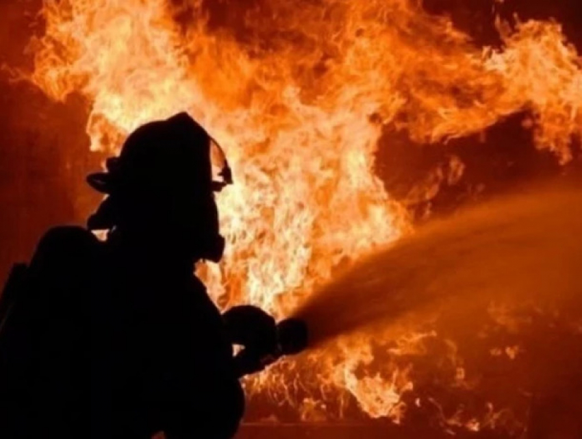 Опасные методы обогрева снова привели к ЧП: два человека пострадали от пожаров