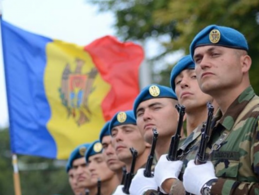 Молдавские военные будут маршировать в Бухаресте, а флаг понесет Лысый