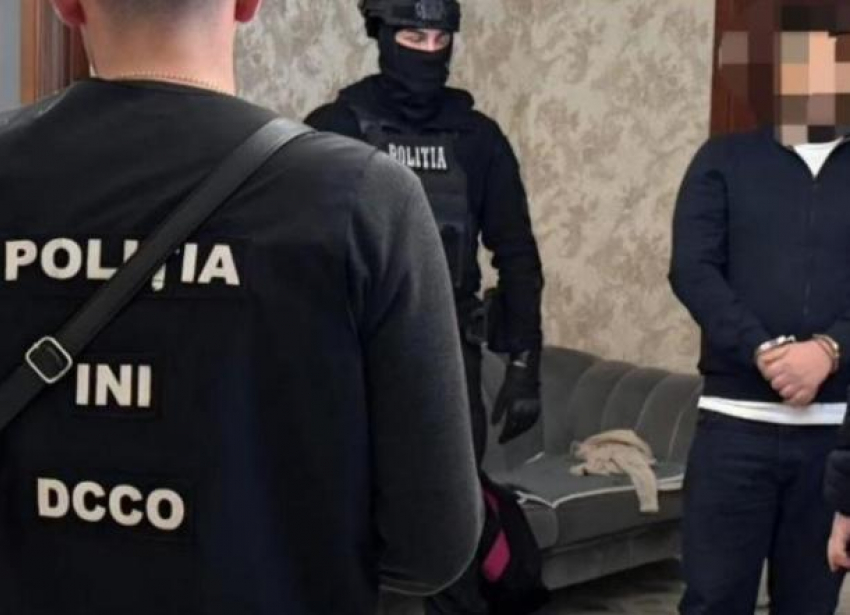 В Кишинёве два брата вымогали 9 тысяч евро после игры в покер