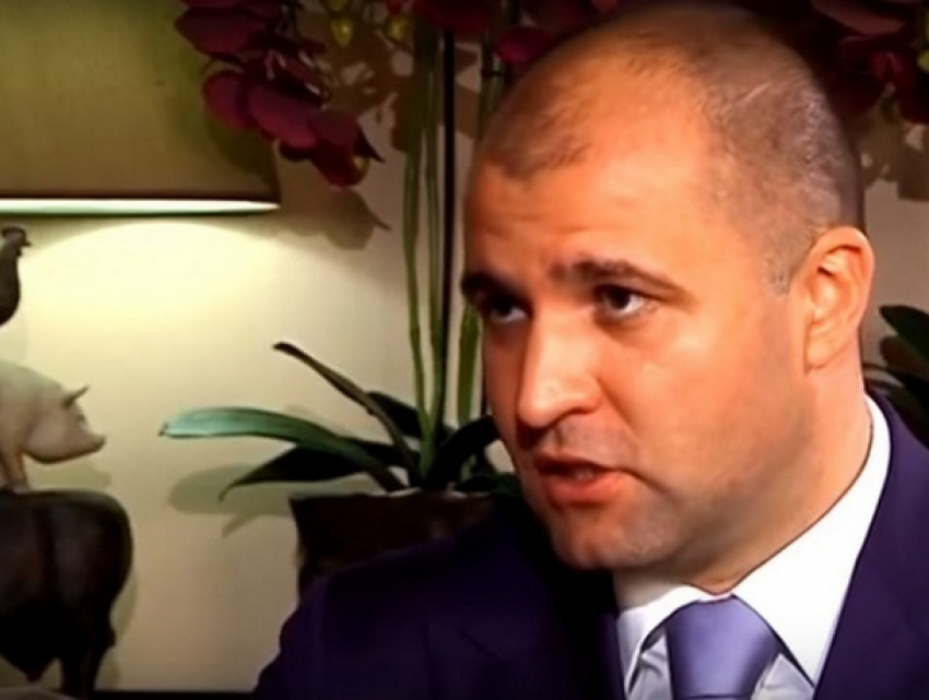 Позор министра: Чеботарь на телевидении поразил молдаван «приключениями турецкого языка"
