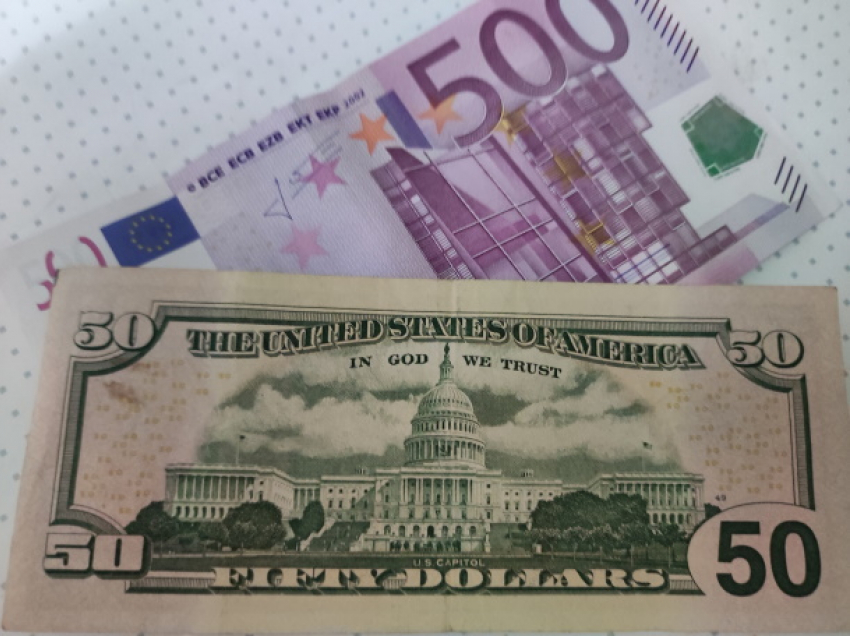 1,01 - соотношение евро к доллару и резкое падение европейской валюты