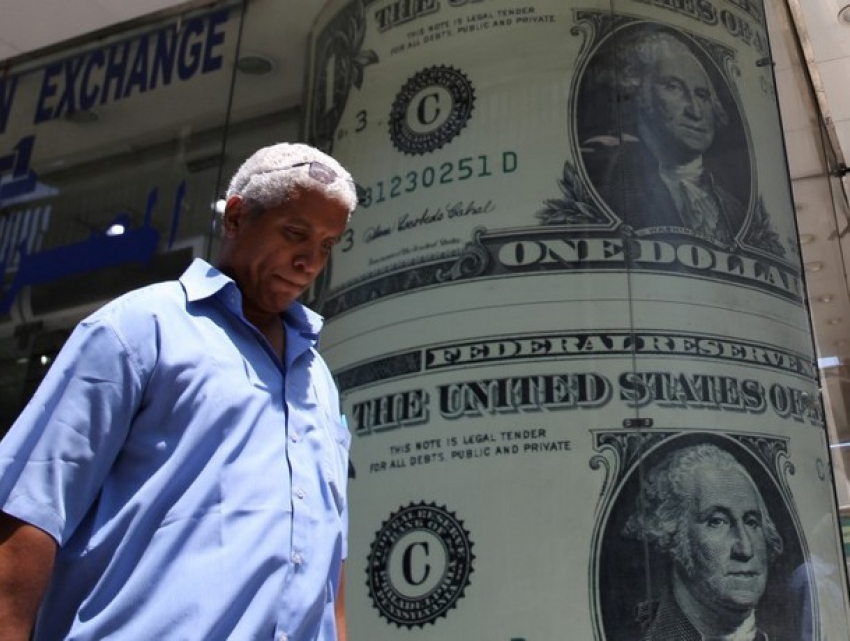 Доллар продолжает расти: курсы валют на вторник 