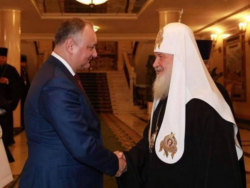 «Помощи Божией в Ваших многотрудных делах» пожелал патриарху Кириллу президент Молдовы