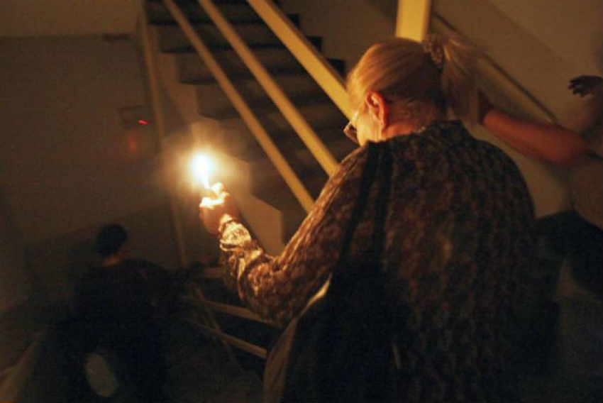 Жители десятков домов Кишинева в начале рабочей недели останутся без света  