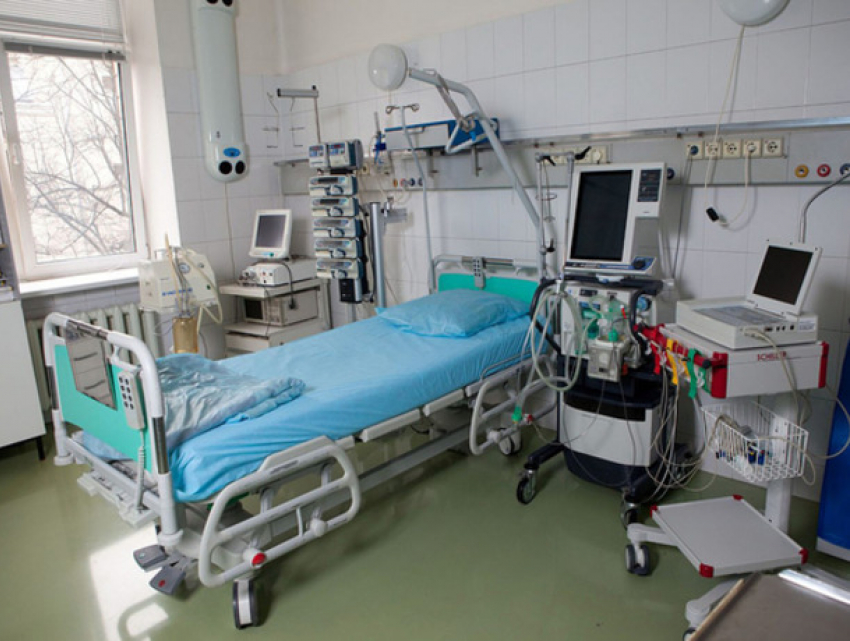 Школьница попала в реанимацию после употребления домашней наливки