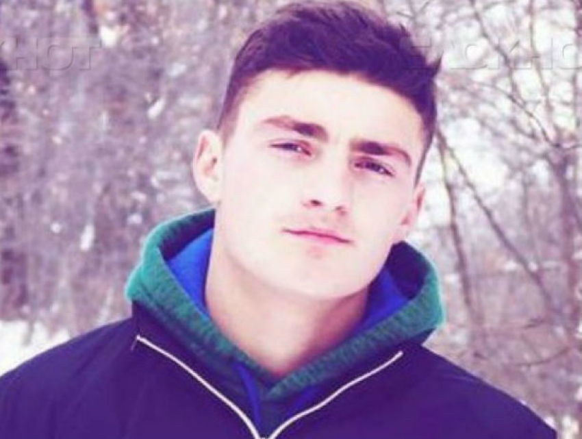 Несовершеннолетний парень собрал валюту и исчез в Теленештском районе 