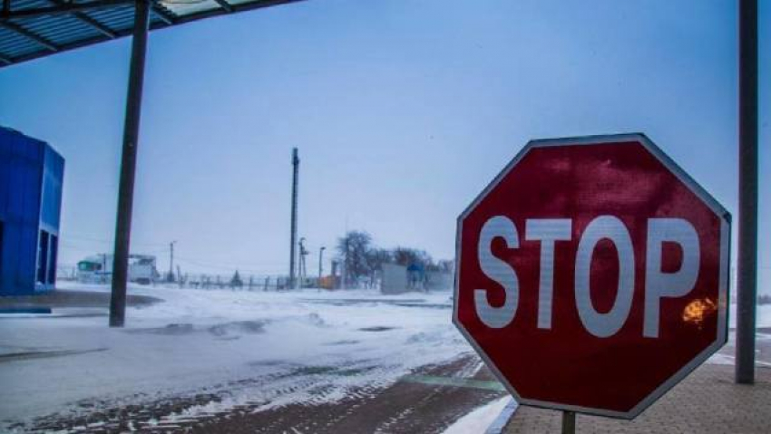 Четыре таможенных пункта на границе с Украиной остаются закрытыми