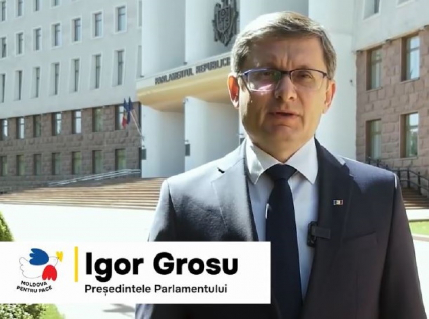 Гросу поздравил с 9 мая, посвятив речь проблемам на Украине