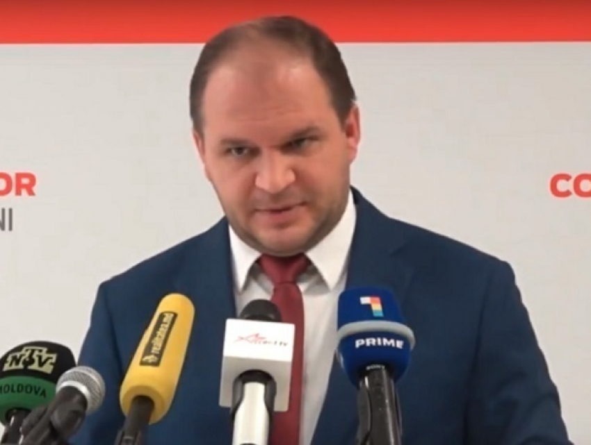 Глава фракции ПСРМ в мунсовете считает, что незаконное назначение и.о. примара выгодно демократам 