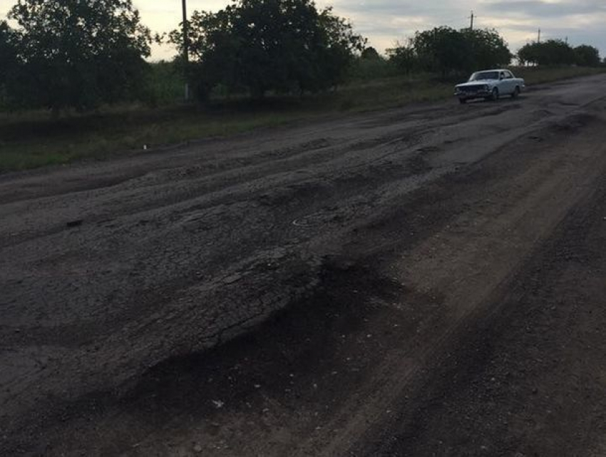 Самой отвратительной из национальных дорог оказалась трасса Кишинев – Отачь 