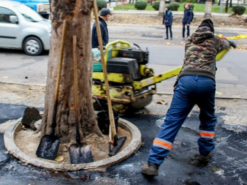 Жителей столицы ужаснули опасные «тротуарные ловушки» от властей