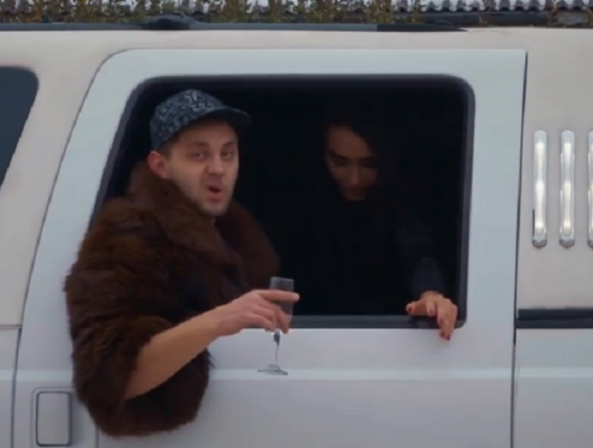 «Эй, детка – это Кишинев»: новый гимн о темных сторонах столицы набрал огромную популярность