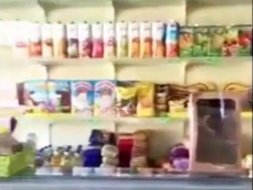 Просроченными продуктами травили покупателей продавцы магазина на Буюканах 