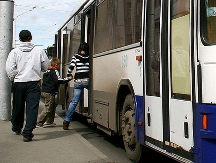 Новый автобусный маршрут в Кишиневе начал возить пассажиров в район «блошиного рынка"