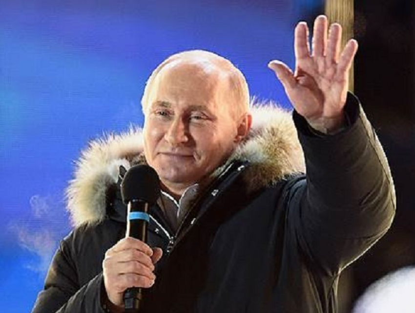 Владимир Путин одержал триумфальную победу на выборах президента России
