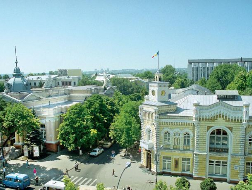 Кишинев перестал быть «Белым городом», а теперь теряет и статус «зеленого»
