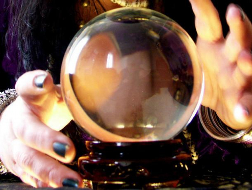 На 388 тыс. леев облапошили «ясновидящие» доверчивую клиентку