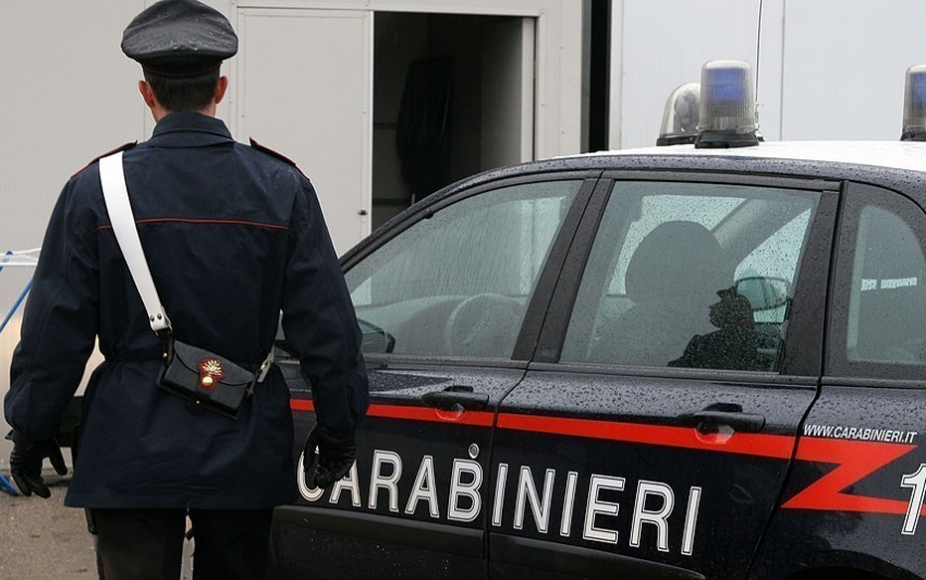 В Риме молдаванина нашли мертвым в машине