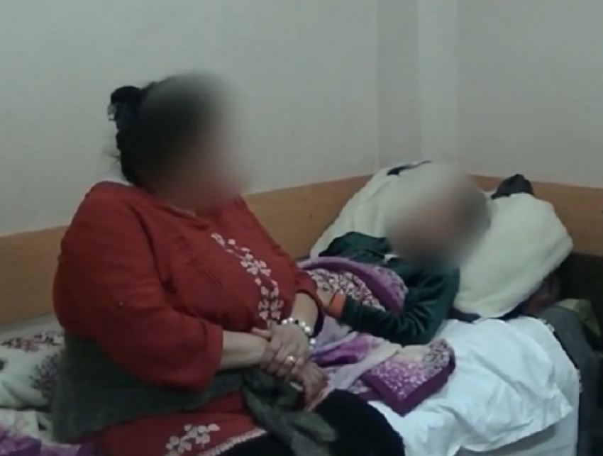 Мать избитой в кишиневской школе девочки-ромки дала видеосвидетельства о преступлении