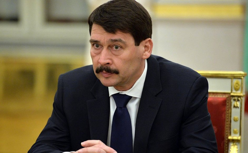 Президент Венгрии поздравил Игоря Додона с избранием на пост главы государства