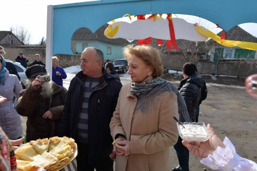 Зинаида Гречаный приняла участие в праздновании Масленицы в селе Кунича