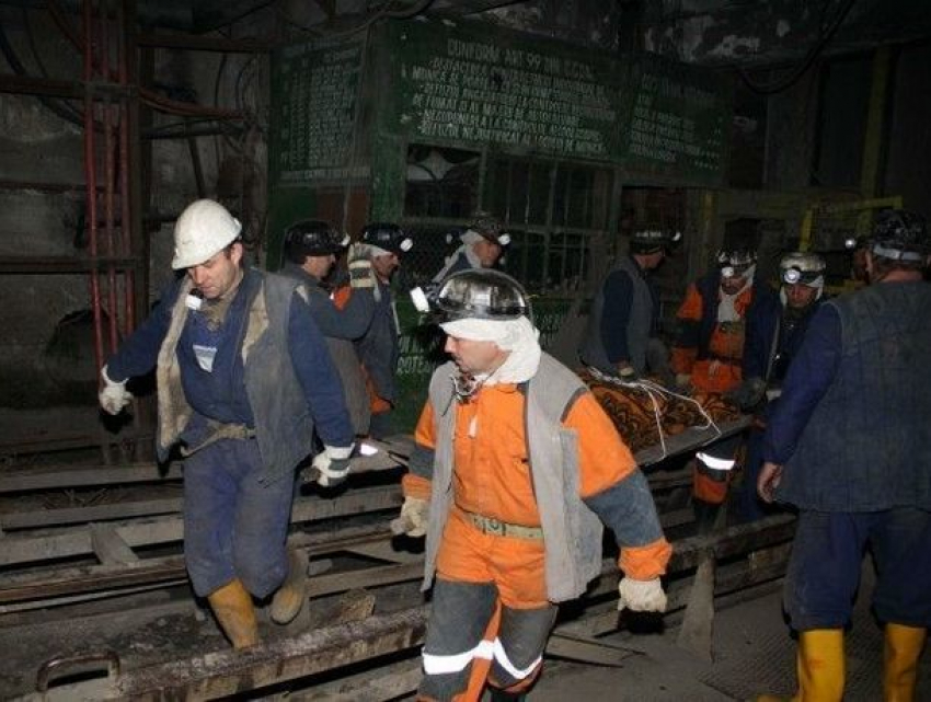Жертвами взрыва в румынской шахте стали четыре человека 