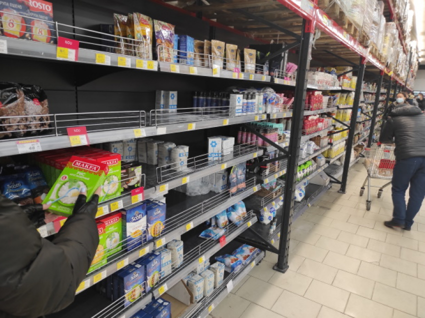 В молдавских супермаркетах заканчиваются украинские товары, а жители готовятся к Великому посту