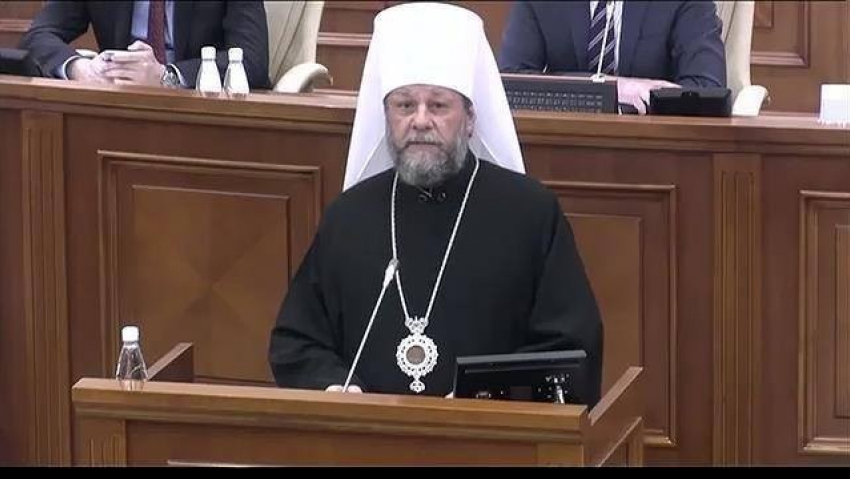 В среду на заседание Парламента РМ придет митрополит Владимир 