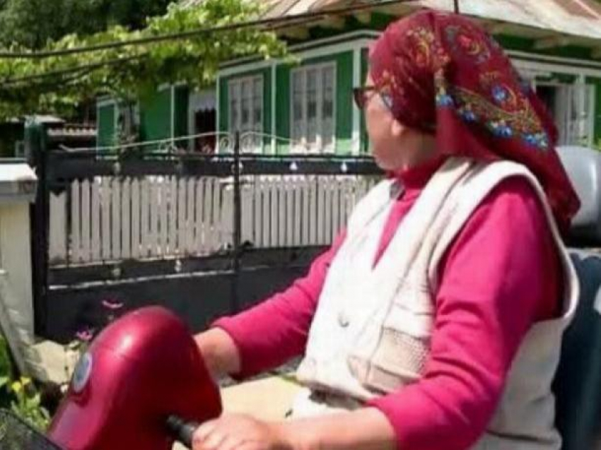 Женщины Яловенского района все чаще предпочитают прогрессивные виды транспорта