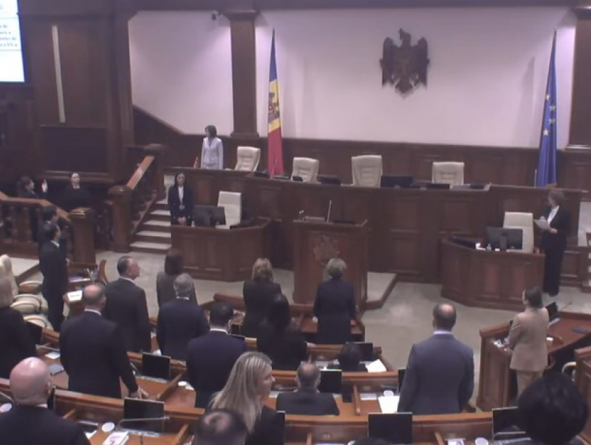 Новый парламент Молдовы приступил к работе. Что говорили спикеры