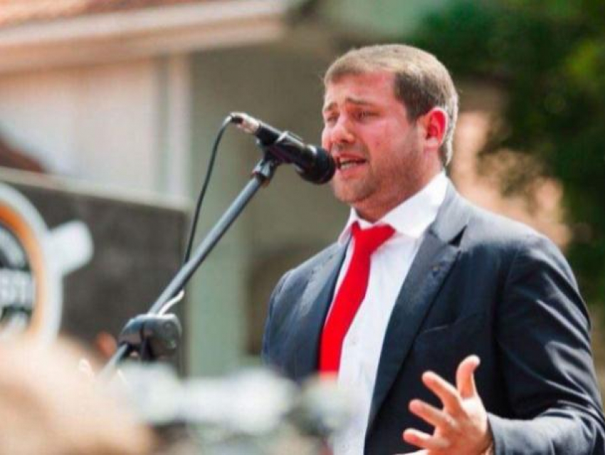 Найден и наказан главный депутат-прогульщик