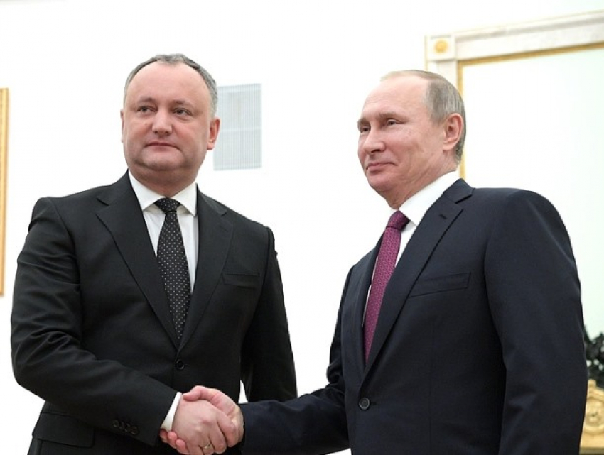  Игорь Додон поздравил Владимира Путина с днем рождения