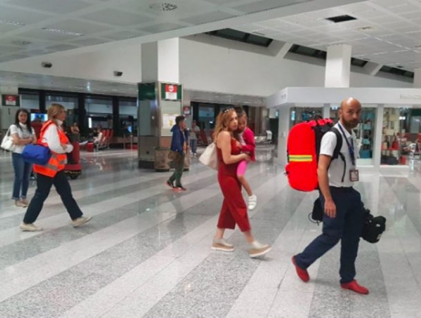 Пассажиры рейса Милан - Кишинев пострадали в Италии из-за технической неисправности