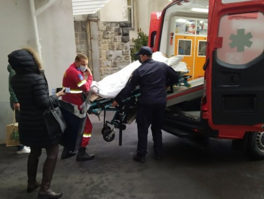 SMURD доставил в Кишинев гражданку Молдовы, получившую травмы в Австрии