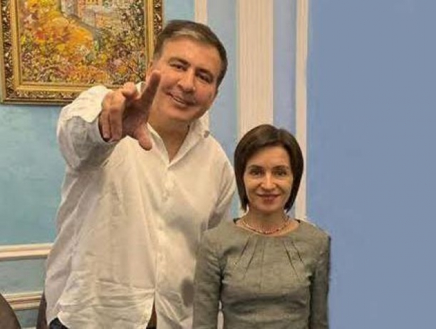 Саакашвили лезет в дела Молдовы и раздает советы Санду