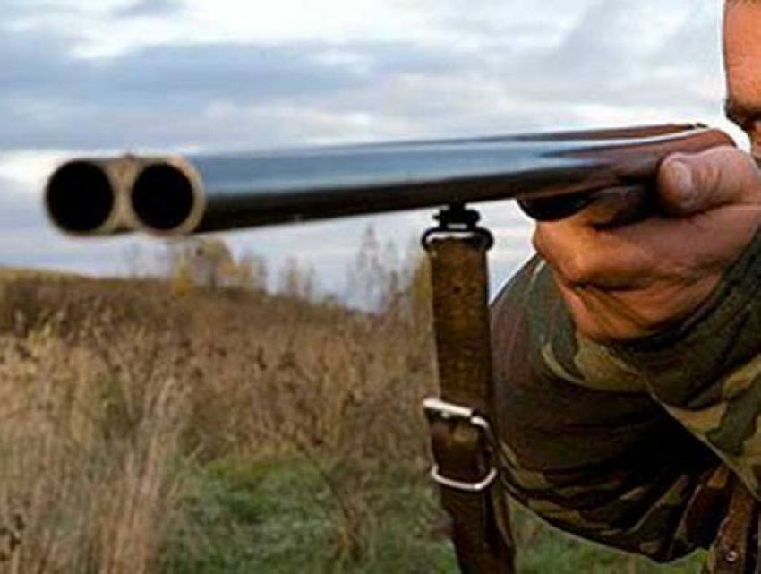 Вместо зайца охотник подстрелил своего приятеля в Дубоссарах