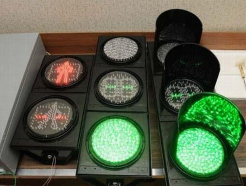 В столице появились ещё два десятка «умных светофоров"