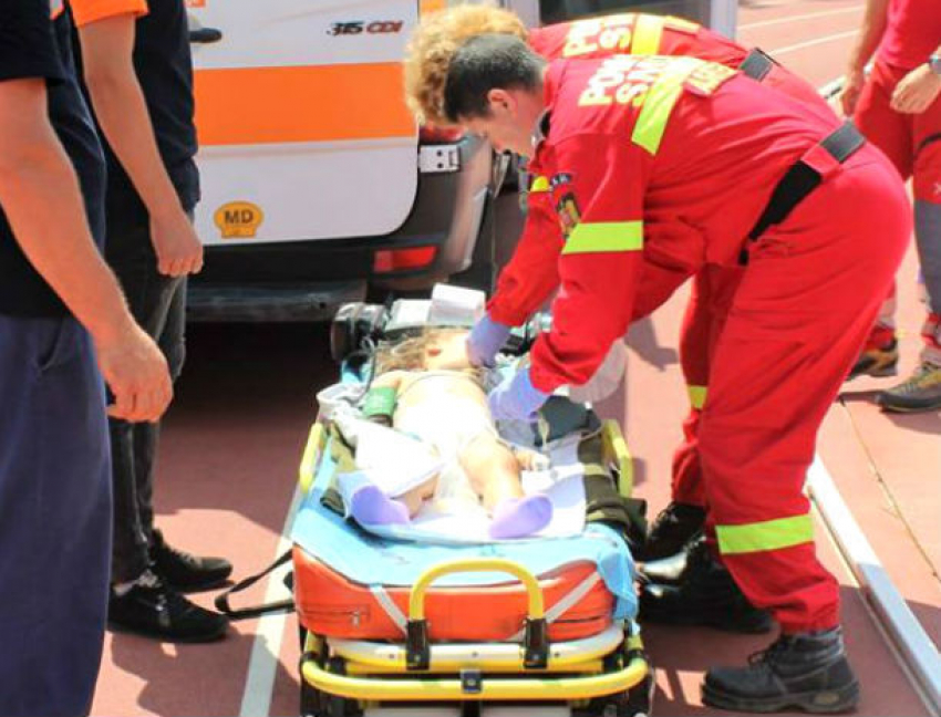 «Врачи в Сынжерей смеялись нам в лицо»: родственники обвинили медиков в смерти девочки