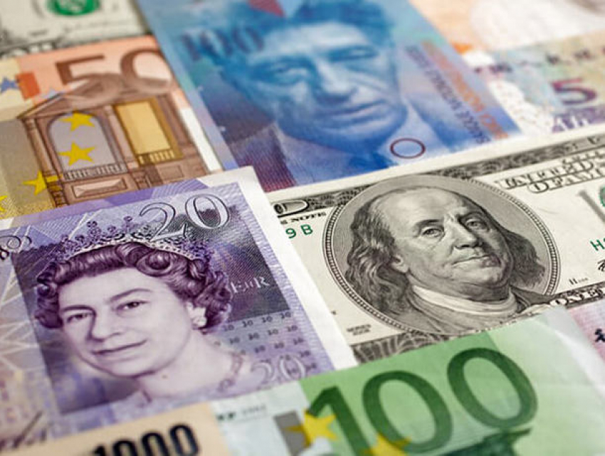 Молдавский лей отыграл несколько позиций у евро и потеснил доллар