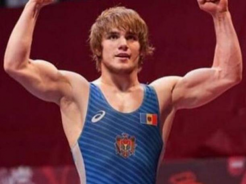 Молдавский борец добыл бронзу на чемпионате мира среди юниоров