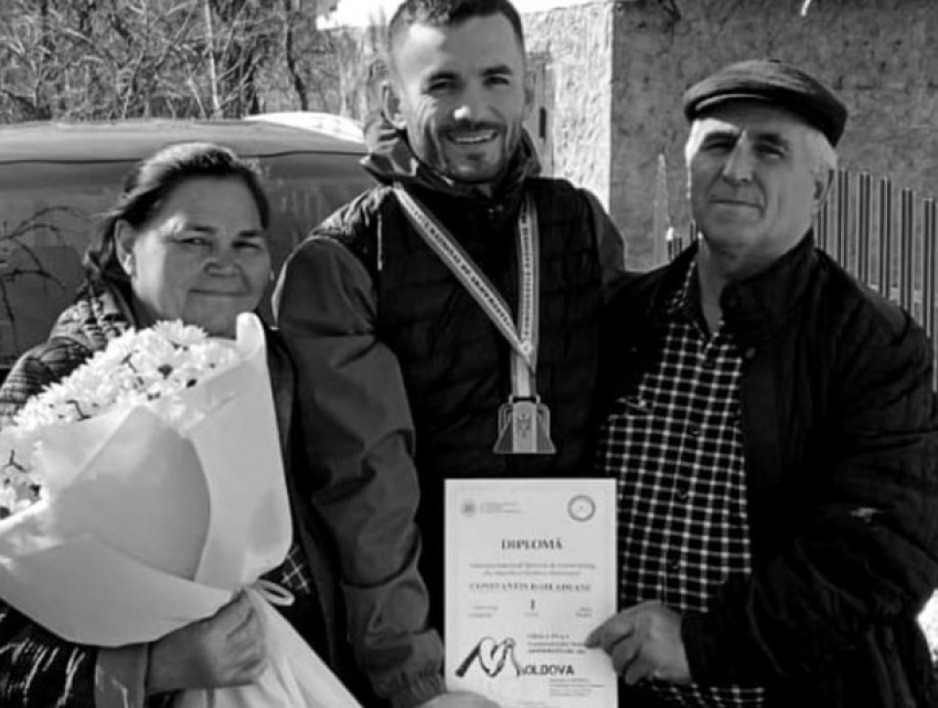 Убийство родителей сыном-психопатом: Старший сын, работающий за рубежом, написал душераздирающий пост