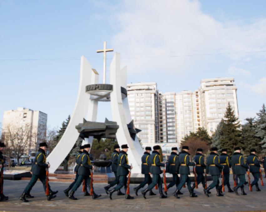 Орденоносцы «Credință Patriei» получат аж 300 леев, а ветераны «афганцы» - по 150 леев