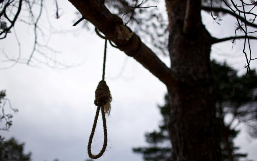 В Чимишлийском районе 27-летнего мужчину нашли повешенным