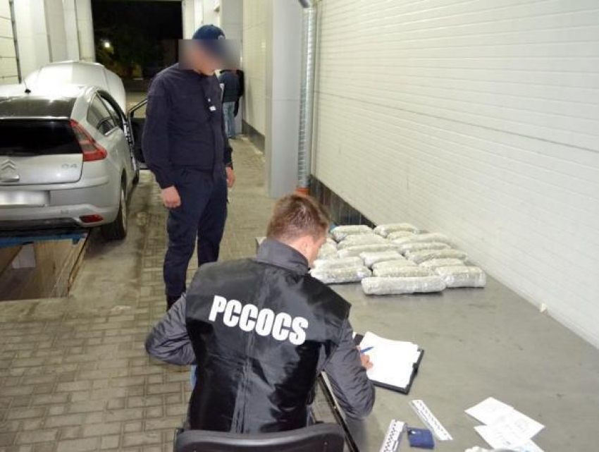 Преступная группировки ввозила в Россию через Молдову европейские наркотики