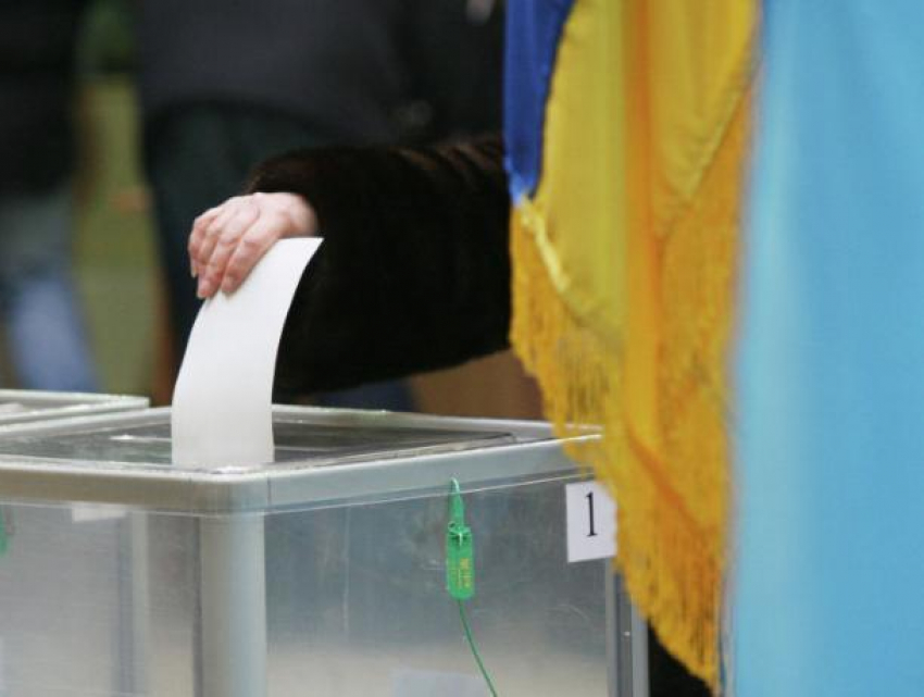 Граждане Украины, проживающие в Молдове, вышли на голосование