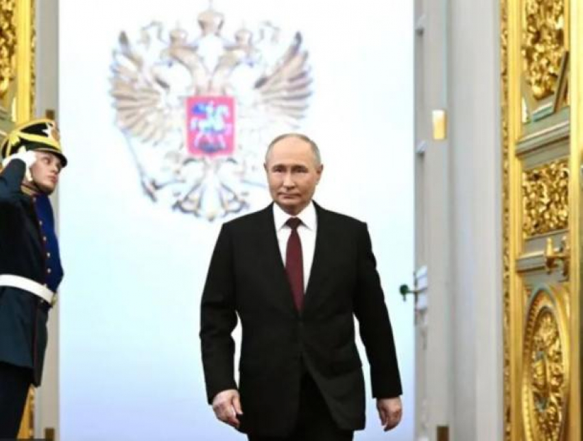 Путин поздравил с Днем Победы лидеров ряда стран и народ Молдовы