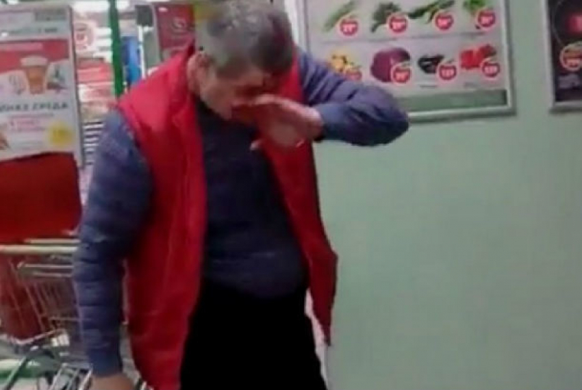 Агрессивный покупатель супермаркета в Одессе проломил череп продавщице