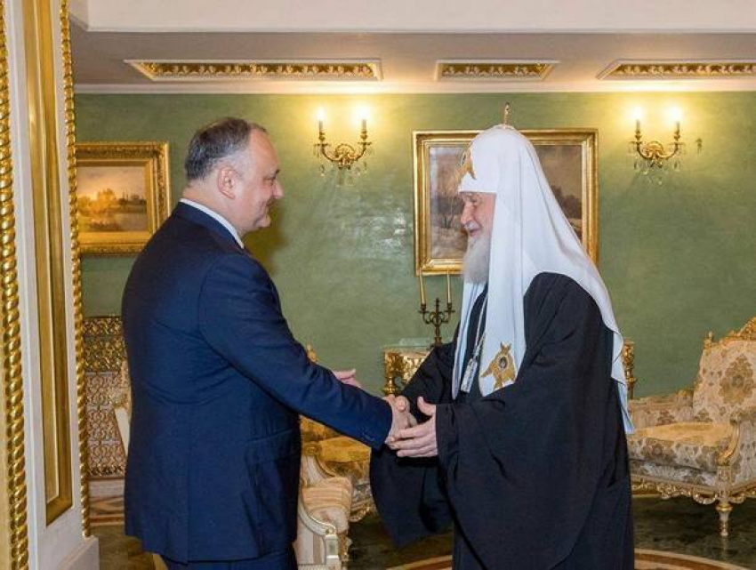 Президент получил благословение патриарха Кирилла на совершение благих дел для молдавского народа 