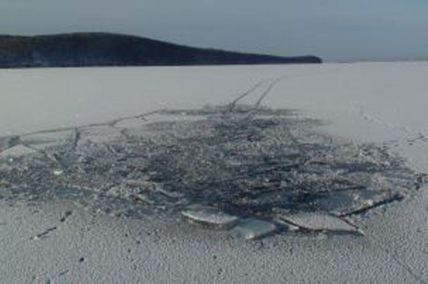 Спасатели предупреждают о хрупком льде на водоемах вследствие потепления